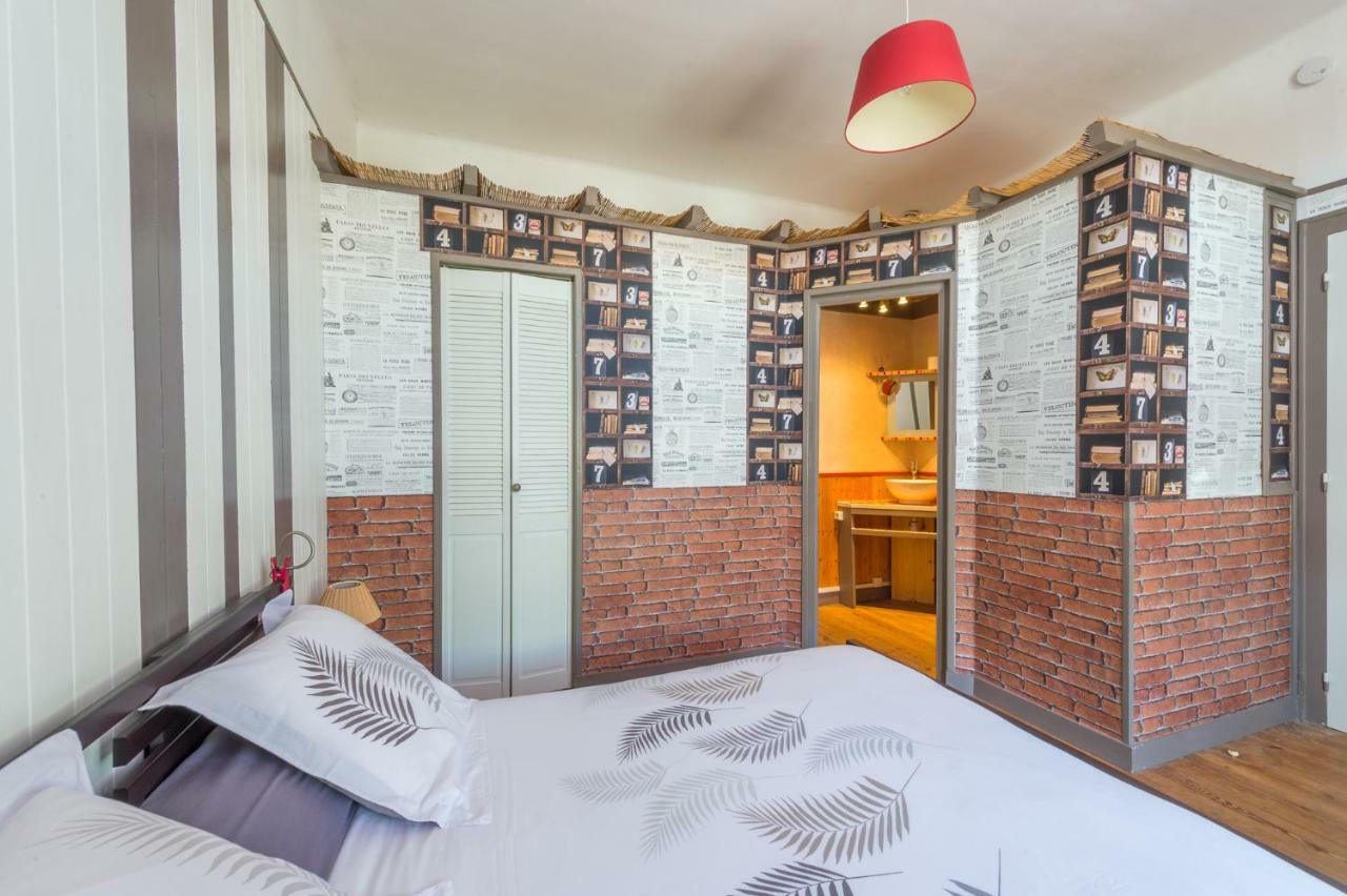 Bed and Breakfast L'Escale Marine - Couette Et Cafe La Rochelle  Zewnętrze zdjęcie